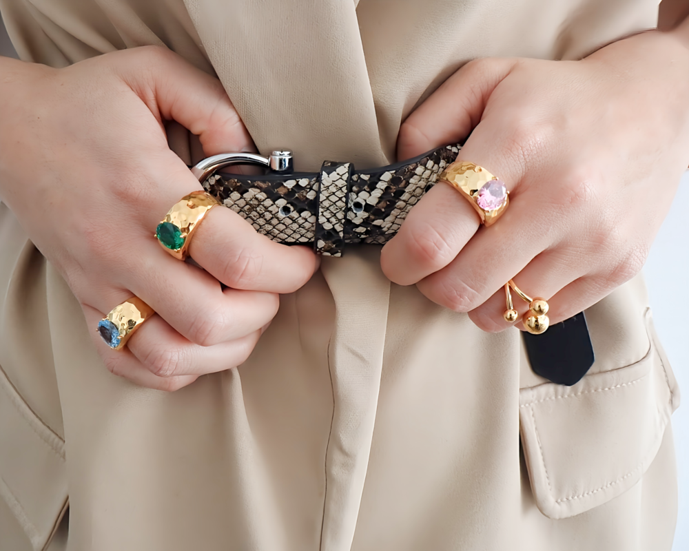 Anillo María chapado en Oro