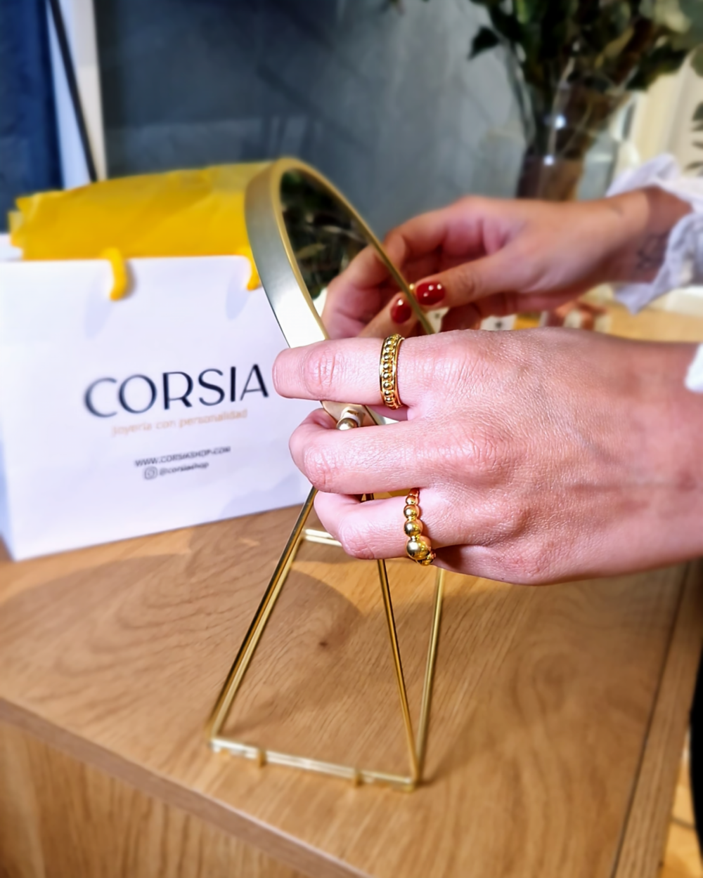 Anillo Mirella chapado en oro - Corsia